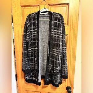 Black Plaid Fluffy Oversized 1. State Open Front Cardigan Women’s Size Large